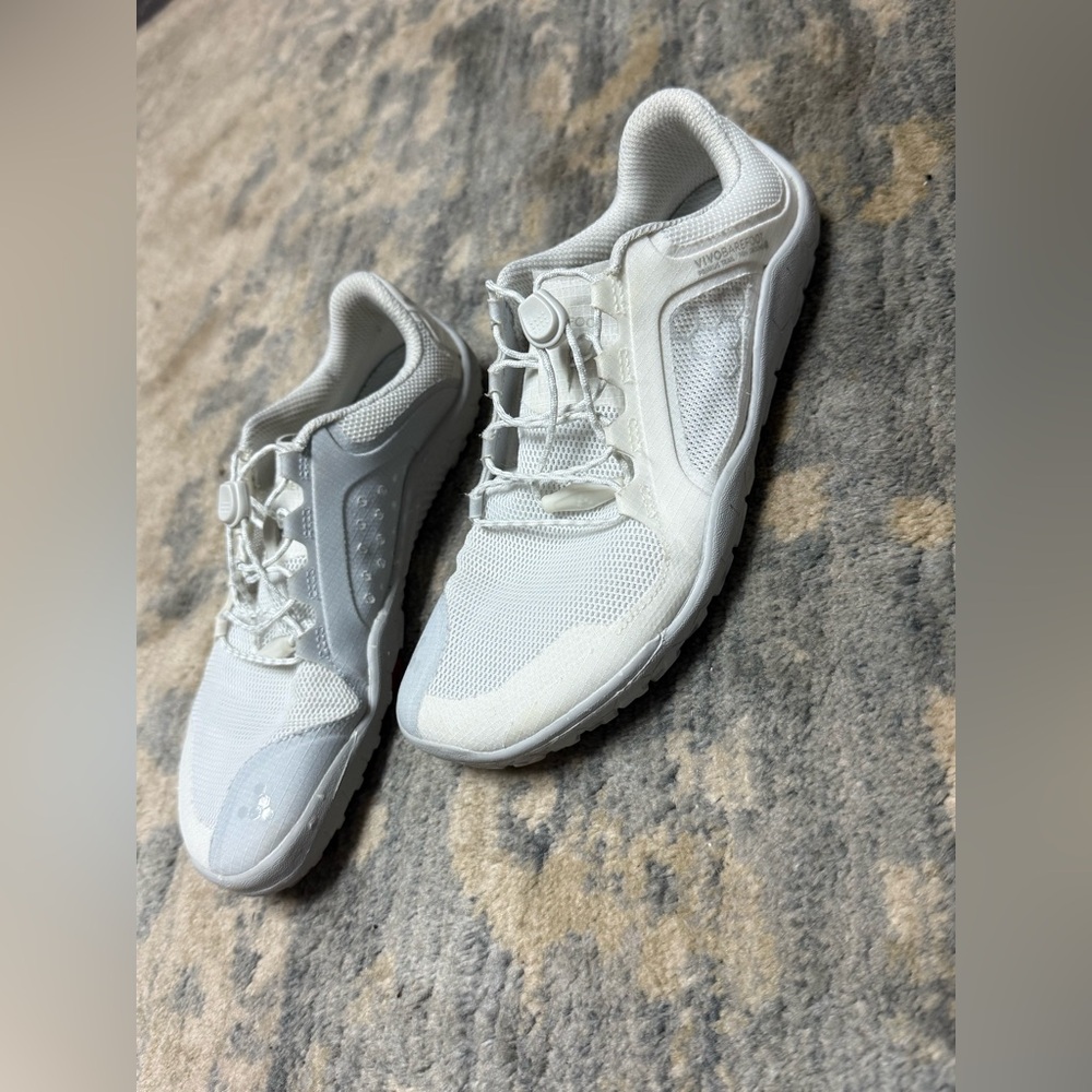 •••SOLD••• Vivo Barefoot size 4.5 fits like a 5